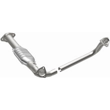 Load image into Gallery viewer, MagnaFlow Conv Direct Fit 1995 Chevrolet G10/G20/G30 4.3L/5.0L/5.7L (3391482)