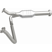 Load image into Gallery viewer, MagnaFlow Conv Direct Fit 1995 Chevrolet G10/G20/G30 4.3L/5.0L/5.7L (3391482)