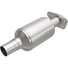 Load image into Gallery viewer, Magnaflow 94-95 S10/Sonoma 2.2L CA Direct Fit Converter (3391496)