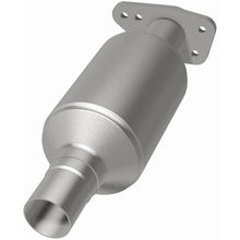Load image into Gallery viewer, Magnaflow 94-95 S10/Sonoma 2.2L CA Direct Fit Converter (3391496)