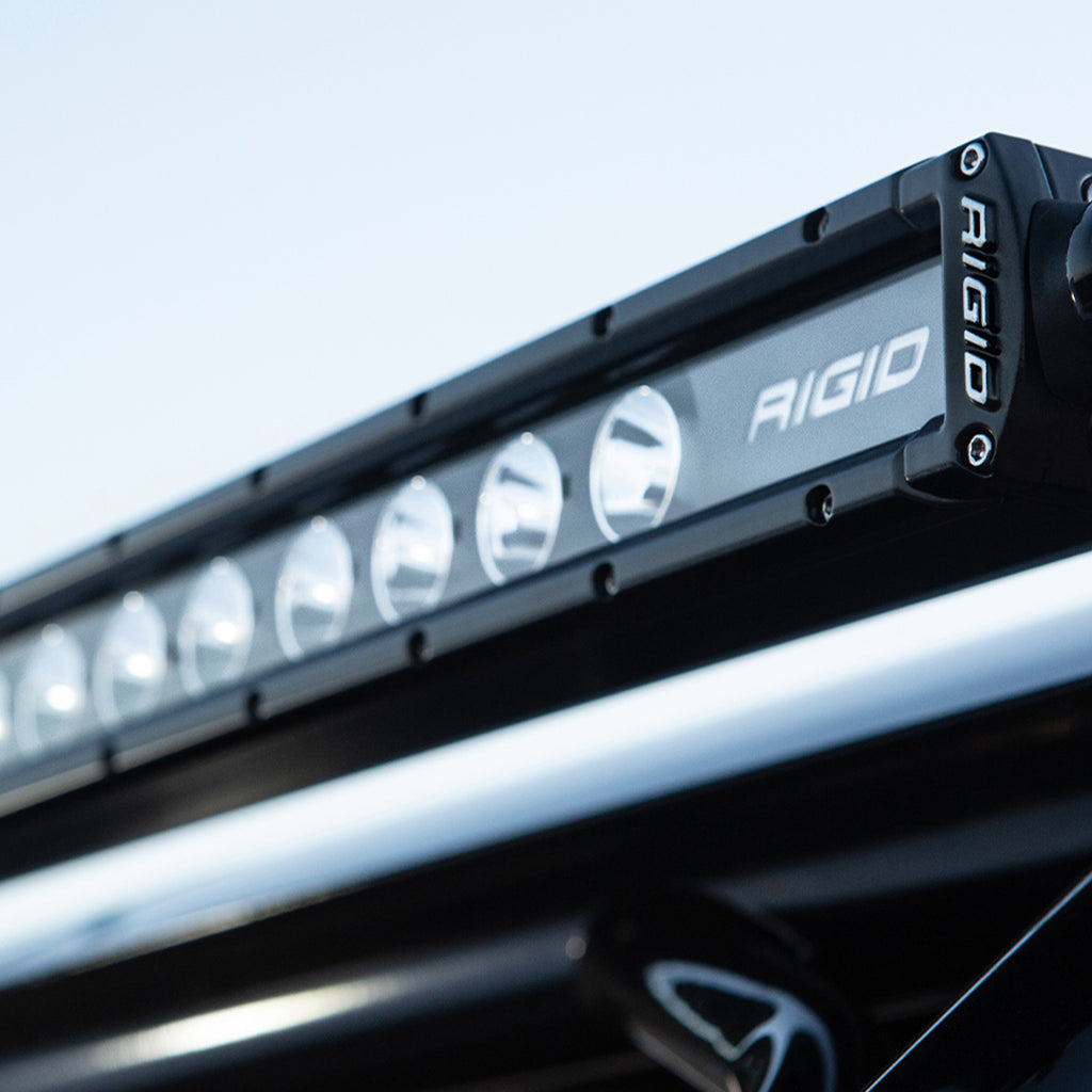 Rigid Industries Universal SR-Series 40in Offroad LED Lightbar w/ Broad Spot Beam Pattern (240004)