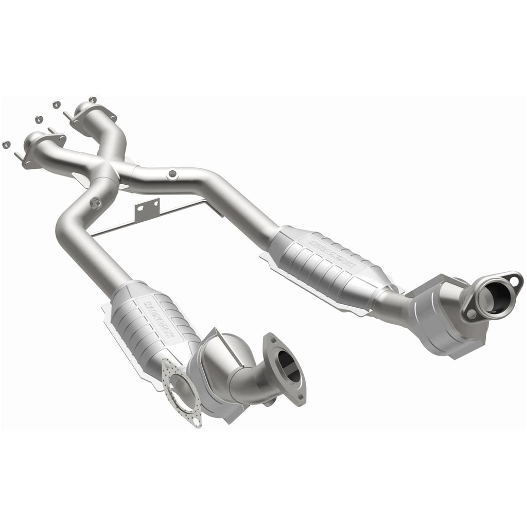 Magnaflow Conv DF 96-98 4.6L *California* (441112)