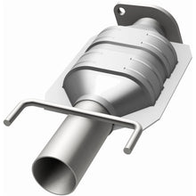 Load image into Gallery viewer, MagnaFlow Conv DF 95-02 Lincoln Continental (441412)