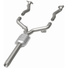 Load image into Gallery viewer, MagnaFlow Conv DF 96-97 Lexus LS400 4.0L rear (441415)