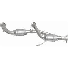 Load image into Gallery viewer, MagnaFlow Conv DF 96-99 Ford Taurus3.0L 50S (444023)