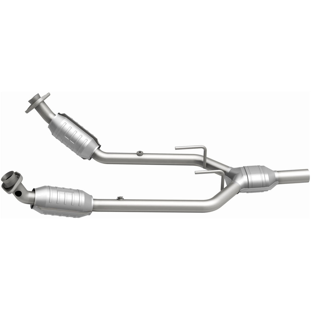 MagnaFlow Conv DF 96-97 Mercury Cougar 3.8L (444080)