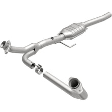 Load image into Gallery viewer, Magnaflow 2000 Dodge Dakota 3.9L Direct Fit Converter (4451215)
