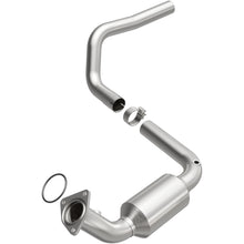 Load image into Gallery viewer, MagnaFlow Catalytic Converter Direct Fit Hummer H2 (4451218)
