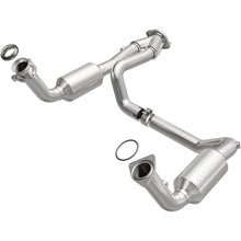 Load image into Gallery viewer, Magnaflow California Direct Fit Converter 03 Cadillac Tahoe 4.8L (4451419)