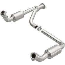 Load image into Gallery viewer, Magnaflow 2000 Cadillac Escalade 5.7L Direct Fit Converter (4451420)