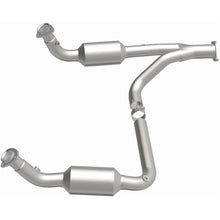 Load image into Gallery viewer, Magnaflow 2000 Cadillac Escalade 5.7L Direct Fit Converter (4451420)