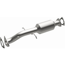 Load image into Gallery viewer, MagnaFlow Converter Direct Fit California Grade 96-98 Chevrolet Blazer 4.3L (4451455)