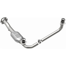 Load image into Gallery viewer, MagnaFlow Converter Direct Fit California Grade 96-99 GM K/C 1500/2500 5.0L V8/4.3L V6 (4451457)