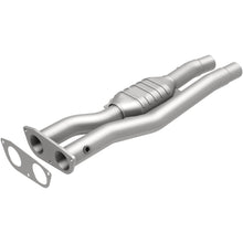 Load image into Gallery viewer, Magnaflow 96-99 Chevy C2500 Suburban 7.4L Direct Fit Converter (4451471)