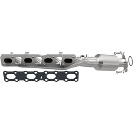 MagnaFlow Direct-Fit SS Catalytic Converter 04-06 Nissan Titan 5.6L V8 (California) (4451501)