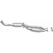 Load image into Gallery viewer, Magnaflow 99-00 Ford Windstar 3.0L Direct Fit Converter (4451543)