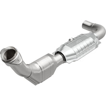 Load image into Gallery viewer, Magnaflow 99-00 Ford Exped 4.6L Direct Fit Converter (447113)