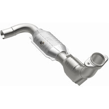 Load image into Gallery viewer, Magnaflow 99-00 Ford Exped 4.6L Direct Fit Converter (447113)