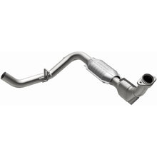 Load image into Gallery viewer, MagnaFlow Conv DF 99-00 Ford Trucks 5.4L (447117)