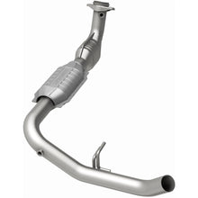 Load image into Gallery viewer, MagnaFlow Conv DF 99-00 Ford Trucks 5.4L (447117)