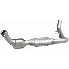 Load image into Gallery viewer, MagnaFlow Conv DF 99-00 Ford Trucks 5.4L (447117)