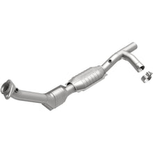 Load image into Gallery viewer, MagnaFlow Conv DF 99-00 Ford Trucks 5.4L (447118)