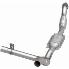 Load image into Gallery viewer, MagnaFlow Conv DF 01 Ford Trucks 4.6L (447124)