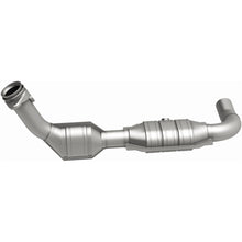 Load image into Gallery viewer, MagnaFlow Conv DF 99-00 Ford F-150 4.6L (447135)