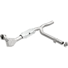 Load image into Gallery viewer, MagnaFlow Conv DF 99-00 Ford F-150 4.6L (447136)