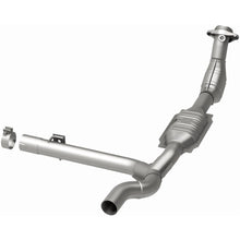 Load image into Gallery viewer, MagnaFlow Conv DF 99-00 Ford F-150 4.6L (447136)