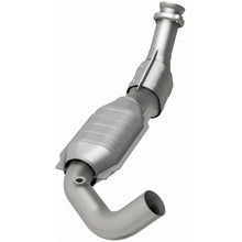 Load image into Gallery viewer, MagnaFlow Conv DF 97-98 Ford F-150 4.6L (447139)