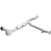 Load image into Gallery viewer, MagnaFlow Conv DF 99-00 Ford F-150 4.2L 50S (447142)