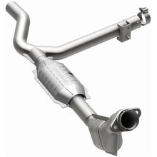 Load image into Gallery viewer, MagnaFlow Conv DF 99-00 Ford F-150 4.2L 50S (447142)