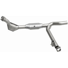 Load image into Gallery viewer, MagnaFlow Conv DF 99-00 Ford F-150 4.2L 50S (447142)