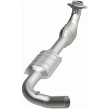 Load image into Gallery viewer, MagnaFlow Conv DF 00-04 Ford E150 4.6L D/S (447156)