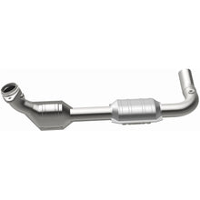 Load image into Gallery viewer, MagnaFlow Conv DF 00-04 Ford E150 4.6L D/S (447156)