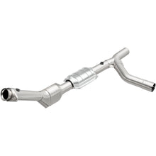 Load image into Gallery viewer, MagnaFlow Conv DF 00-04 Ford E150 4.6L P/S (447157)