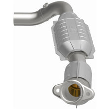 Load image into Gallery viewer, MagnaFlow Conv DF 01-03 Ford E150 4.2L D/S (447158)