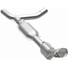 Load image into Gallery viewer, MagnaFlow Conv DF 01-03 Ford E150 4.2L P/S (447159)