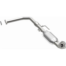 Load image into Gallery viewer, Magnaflow Conv DF 00-02 Tundra 4.7L 4WD FL (447976)