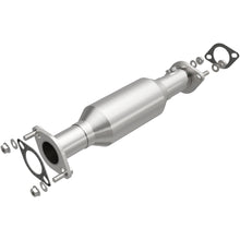 Load image into Gallery viewer, Magnaflow 03-06 Mitsubishi Outlander 2.4L Direct Fit Converter (4481022)