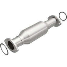 Load image into Gallery viewer, Magnaflow 96-99 Toyota Tacoma 2.7L Direct Fit Converter (4481609)