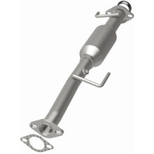 Load image into Gallery viewer, MagnaFlow Catalytic Conv Direct Fit California Grade 96-98 Suzuki Sidekick L4 1.6L/1.8L (4481626)