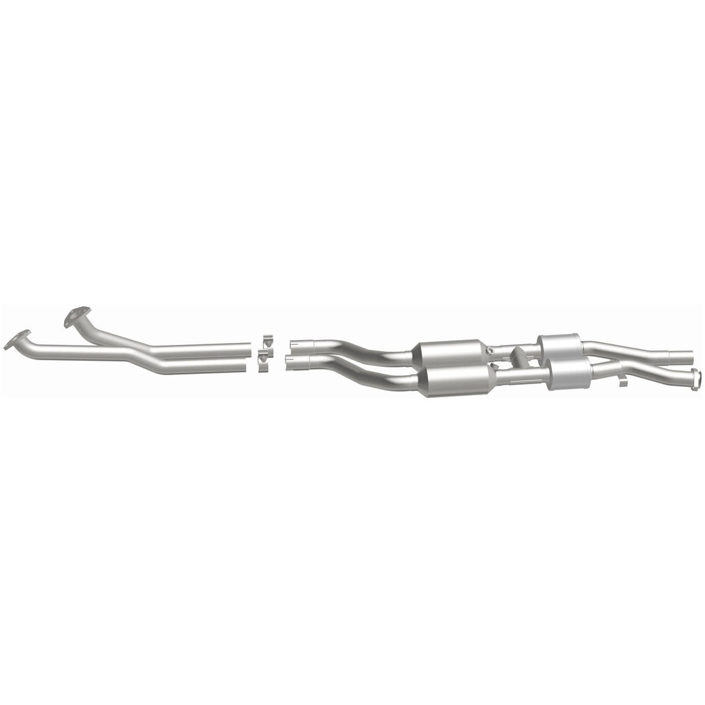 MagnaFlow 96-99 BMW M3 L6 3.2L / 96-98 328i/328is L6 2.8L California Catalytic Converter Direct Fit (4481664)