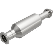 Load image into Gallery viewer, Magnaflow 95-96 Hyundai Sonata 2.0L Direct Fit Converter (4481877)