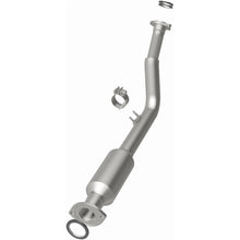 Load image into Gallery viewer, MagnaFlow Converter Direct Fit California Grade 96-98 Toyota 4Runner 2.7L (4481912)