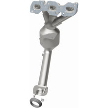 Load image into Gallery viewer, Magnaflow Conv DF 2006 Ford Fusion 3.0L (452011)