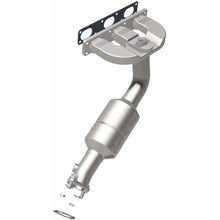Load image into Gallery viewer, Magnaflow Conv DF BMW 5 04-05 Rear Mani (452297)