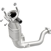 Load image into Gallery viewer, Magnaflow Conv DF 01-04 Ford Escape (452360)