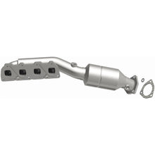 Load image into Gallery viewer, Magnaflow Conv DF 02-04 Volkswagen Passat 4.0L (452796)